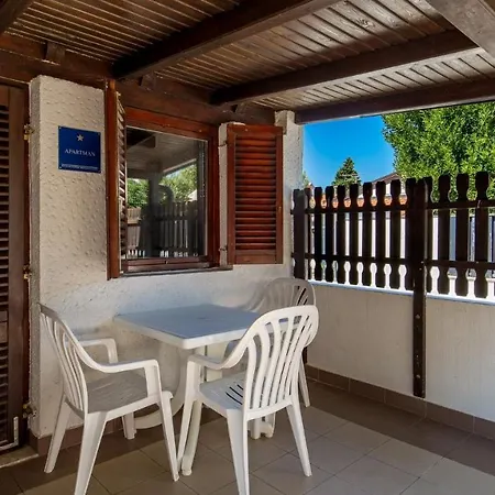 Holiday Ana Ferienhaus Poreč